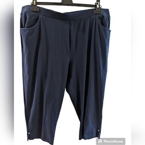 Weekend by Chico's Capri pants with a jersey material navy blue.